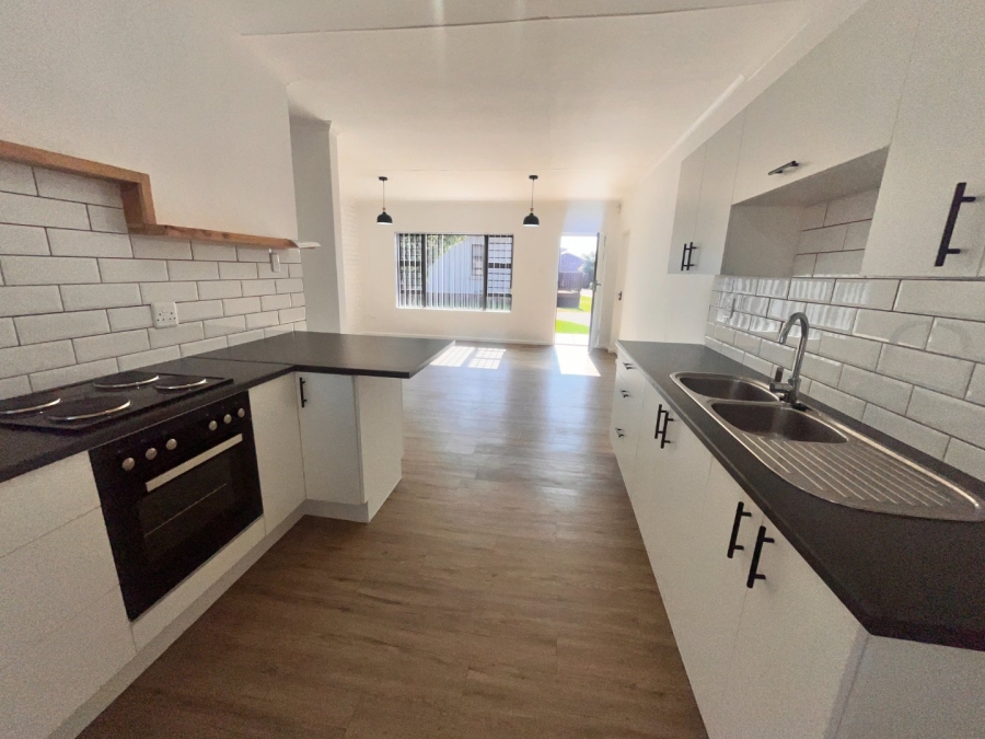 2 Bedroom Property for Sale in C Place Eastern Cape